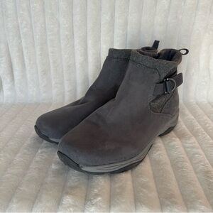 Easy Spirit Waterproof Ankle Boots – Gray
Size 11M • Cozy fleece lining